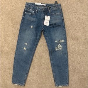 New Women’s Zara boyfriend jeans